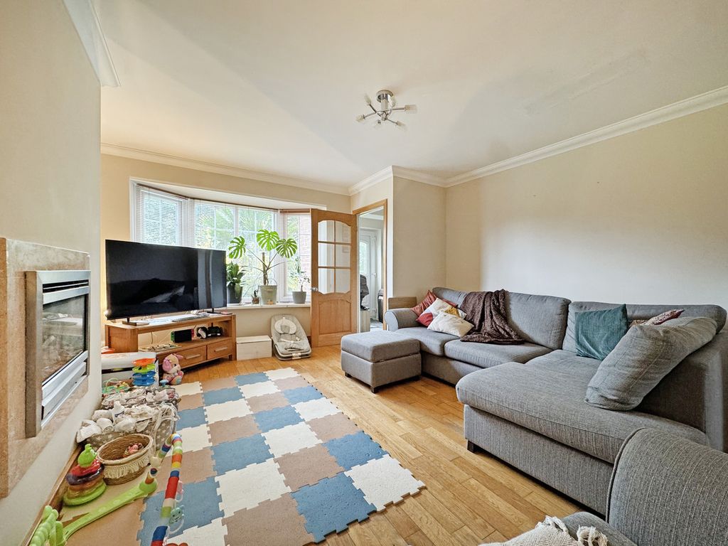 Property photo 2 of 43