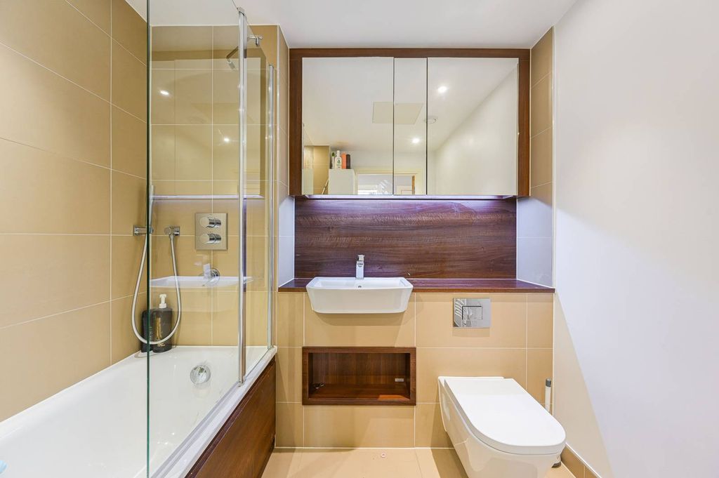 Property photo 1 of 37