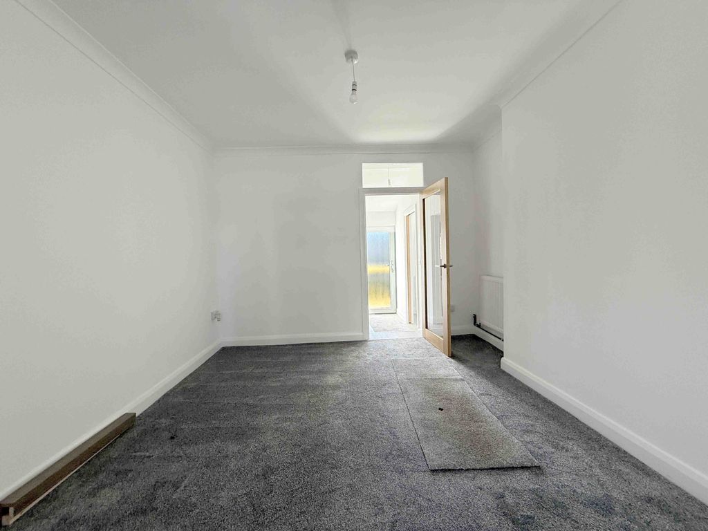 Property photo 3 of 15 Gallery