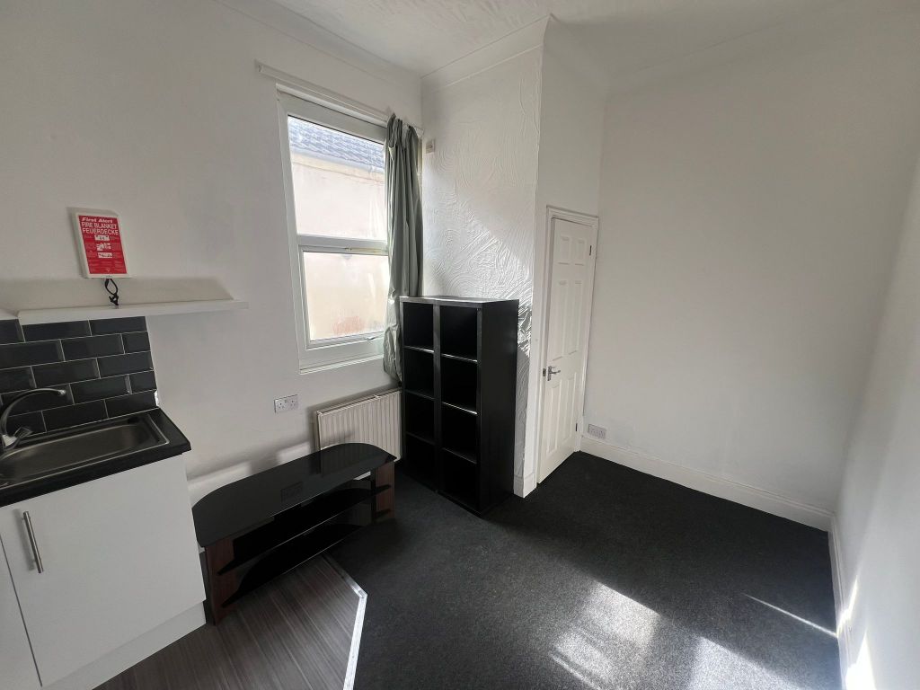 Property photo 3 of 5 Images