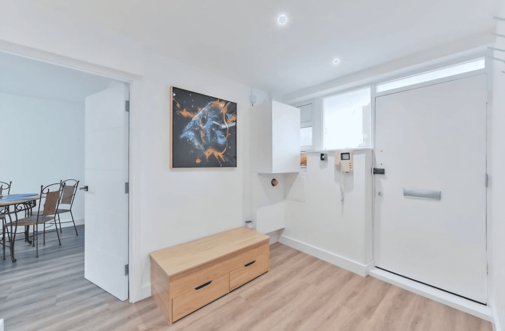 Property photo 3 of 23