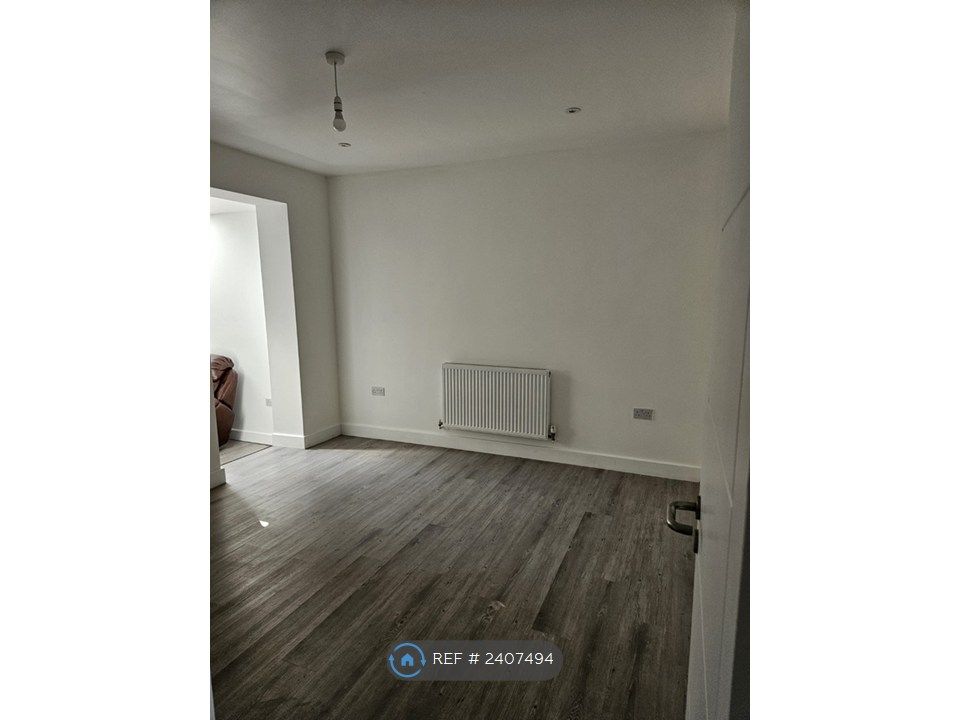 Property photo 3 of 31