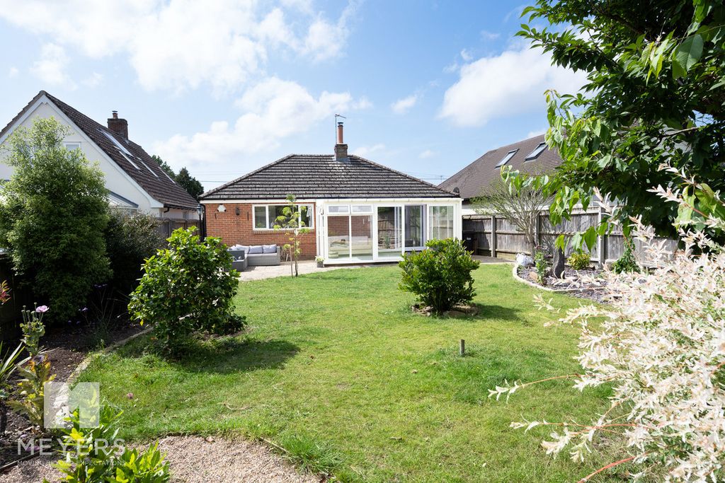 Property photo 2 of 20