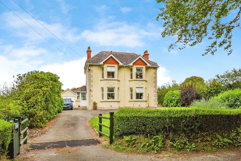 Property photo 1 of 25 Photo