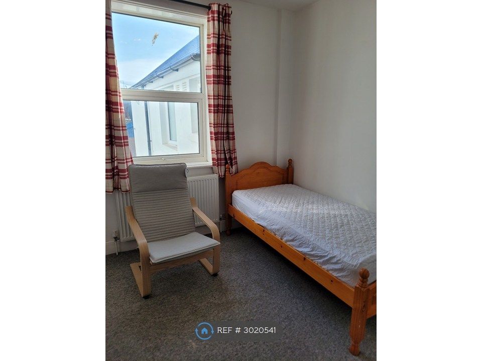 Property photo 2 of 7