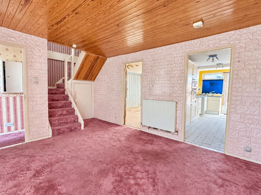 Property photo 3 of 18 Picture No. 27