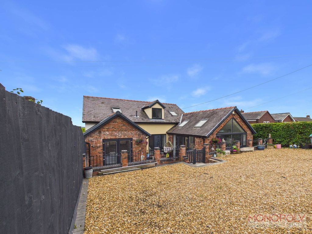 Property photo 1 of 44