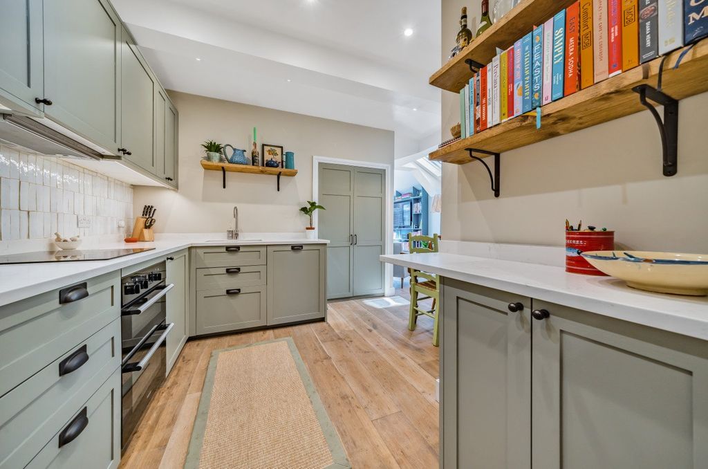 Property photo 2 of 13 Picture No. 06