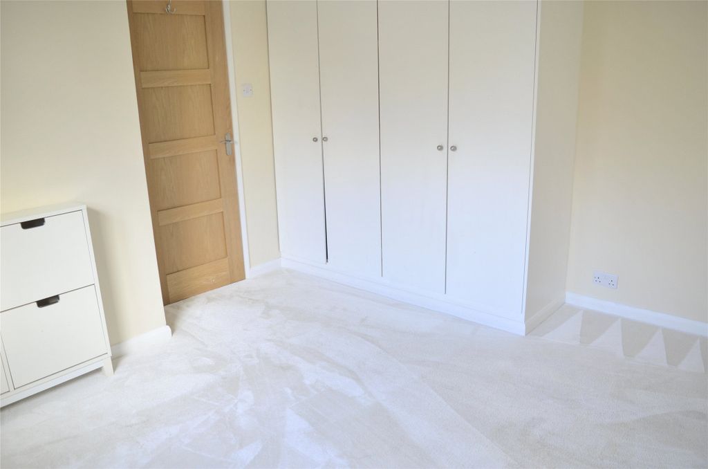 Property photo 3 of 17 Picture No. 15