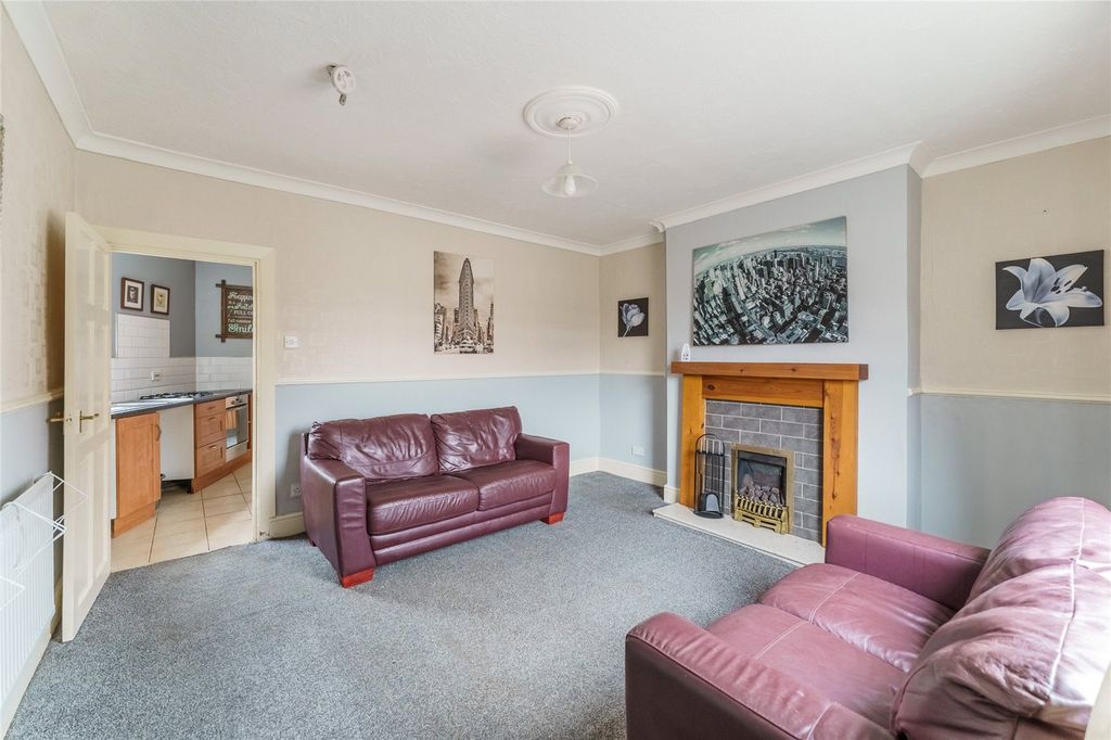 Property photo 2 of 14 Picture No. 02