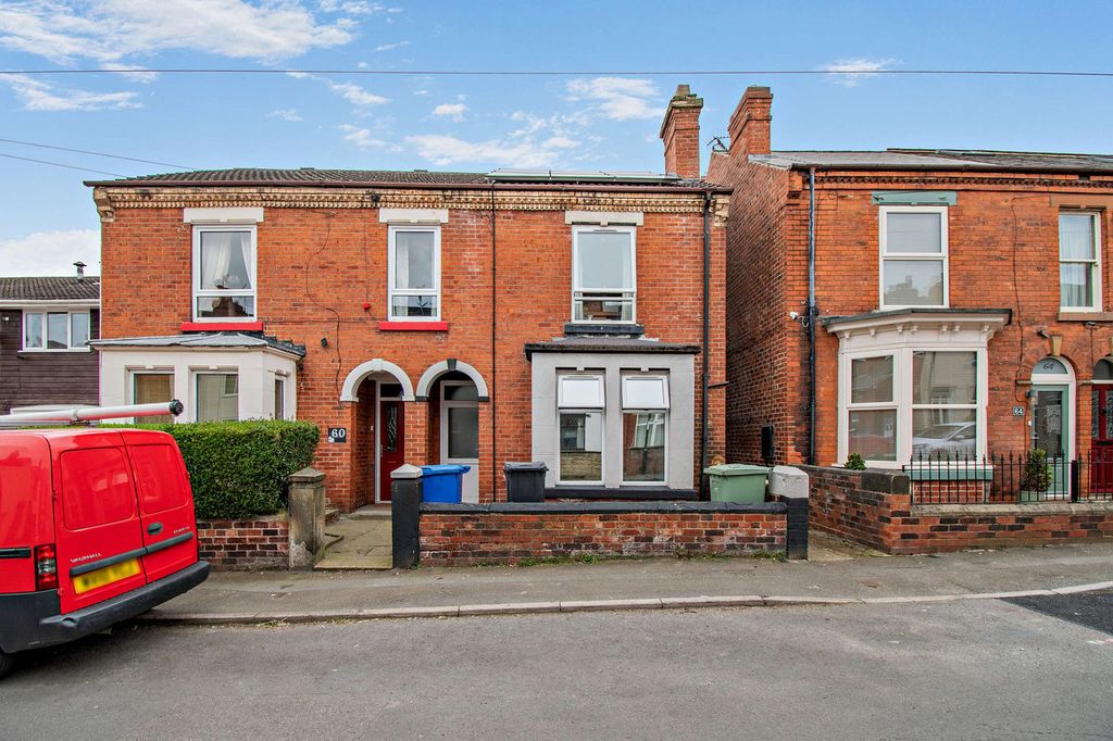 Property photo 1 of 31