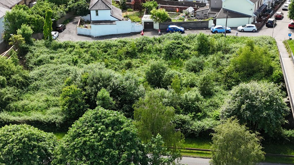 Property photo 3 of 10