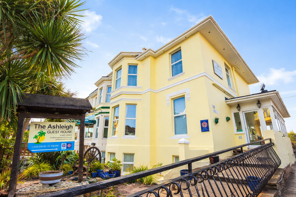 Property photo 1 of 8