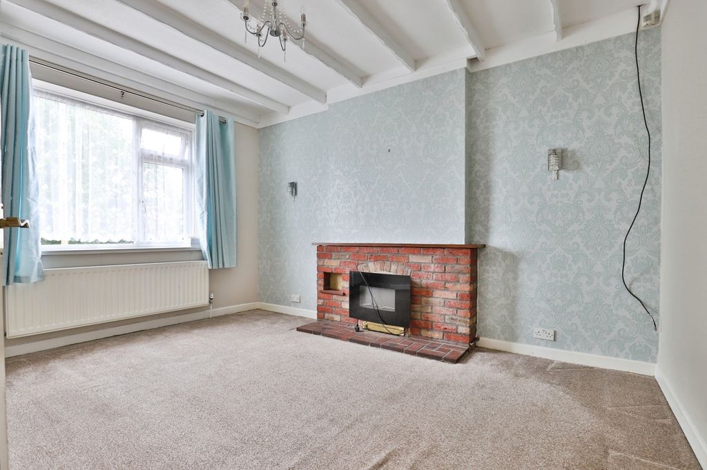 Property photo 3 of 13 Living Room