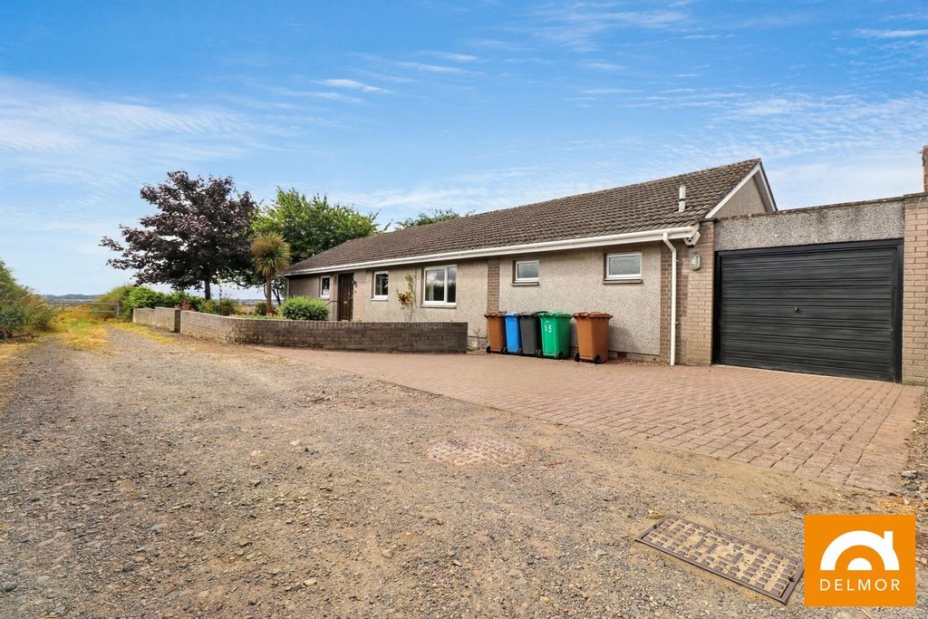 Property photo 2 of 30