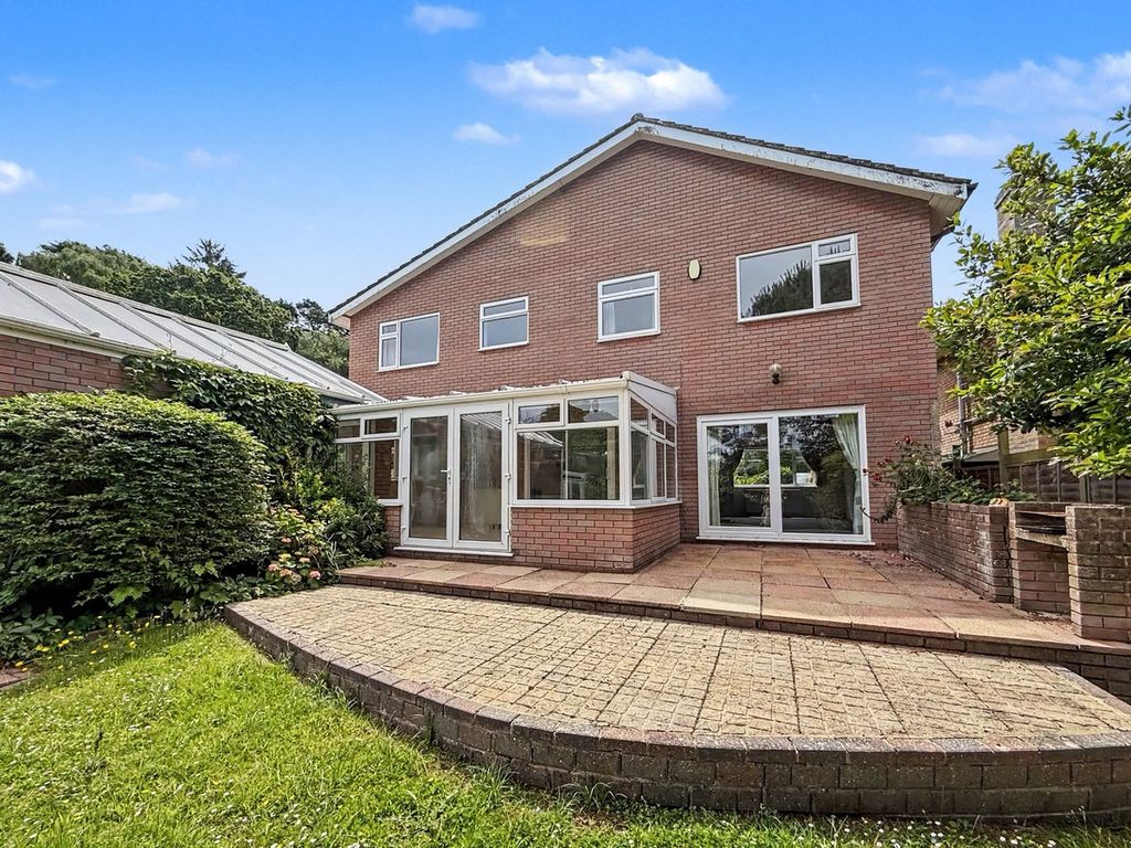 Property photo 2 of 30