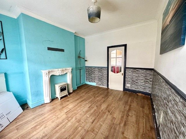 Property photo 2 of 6 Balcony