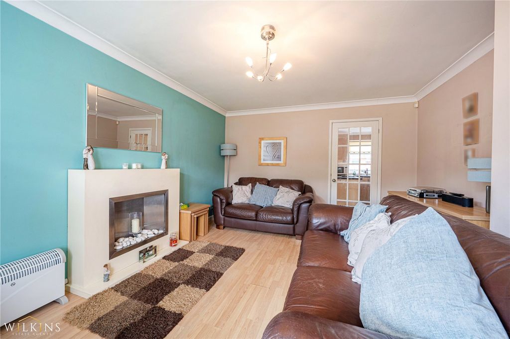 Property photo 3 of 28 Picture No. 06