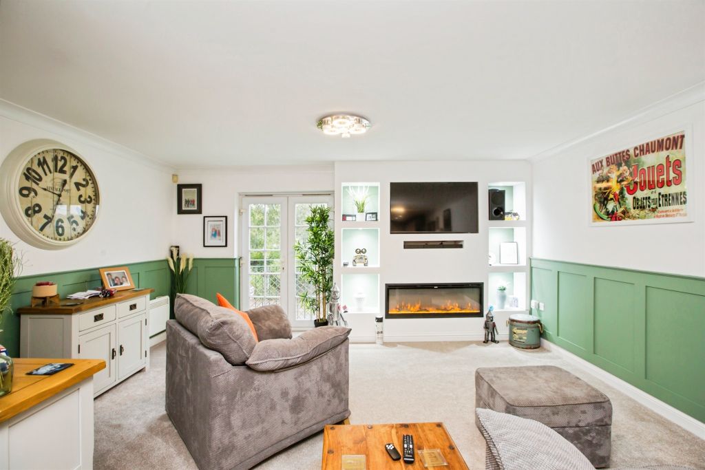 Property photo 2 of 18