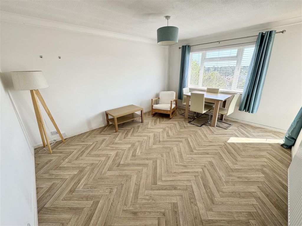 Property photo 3 of 8 Img_2289.Jpg
