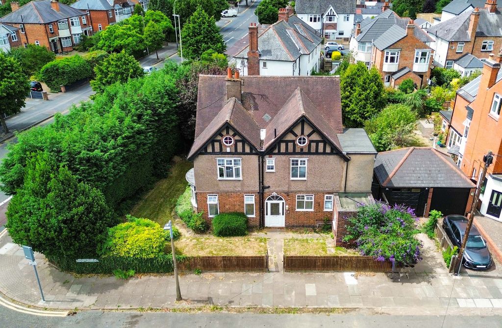Property photo 1 of 38
