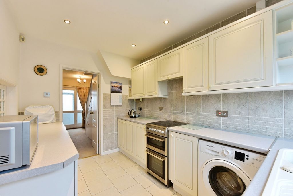 Property photo 3 of 16 Pbox-Img.Jpg