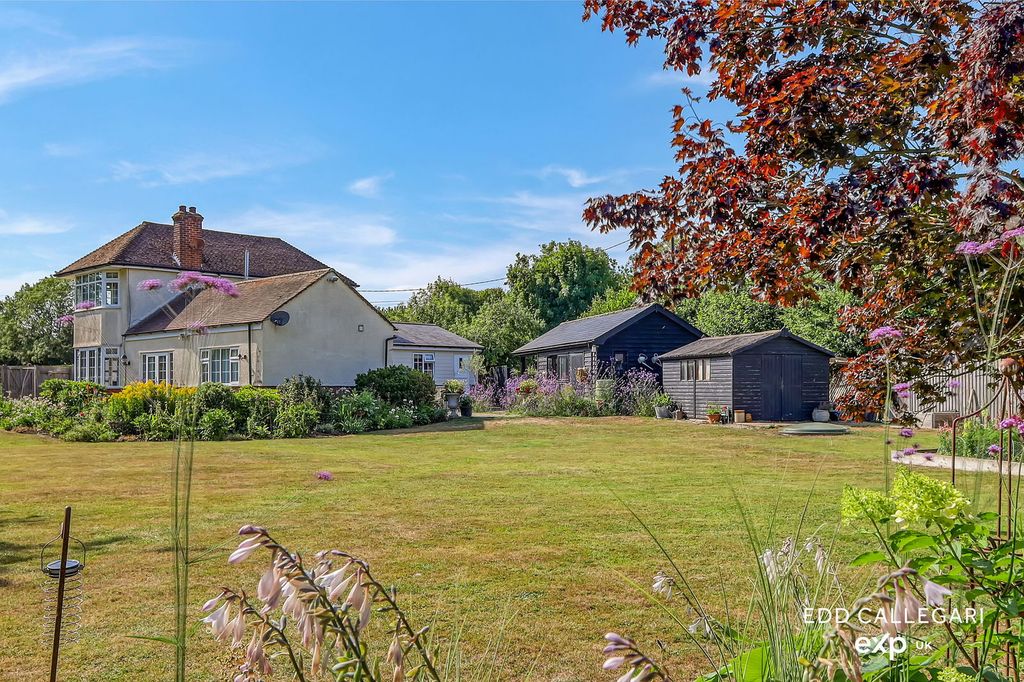 Property photo 2 of 38