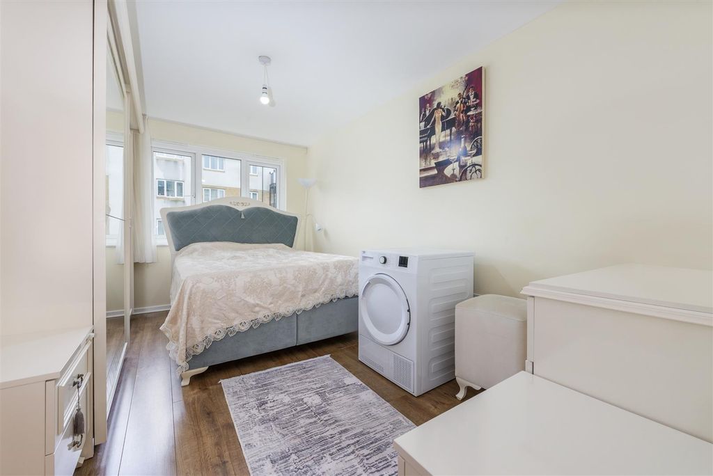 Property photo 3 of 14 53002_Hi_Res_ (4).Jpg
