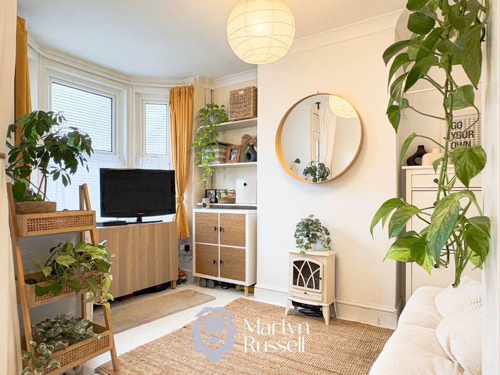 Property photo 2 of 18 4226185