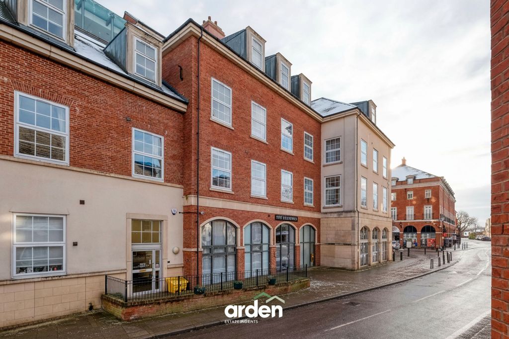 Property photo 2 of 10