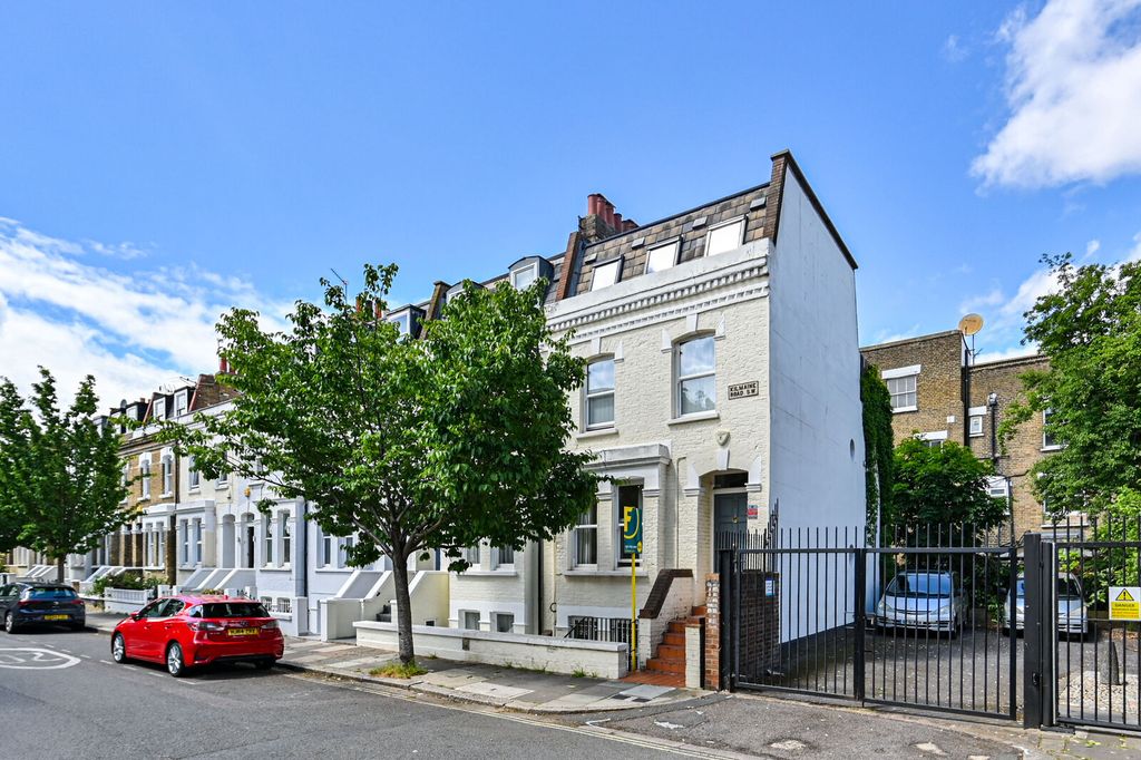 Property photo 1 of 14