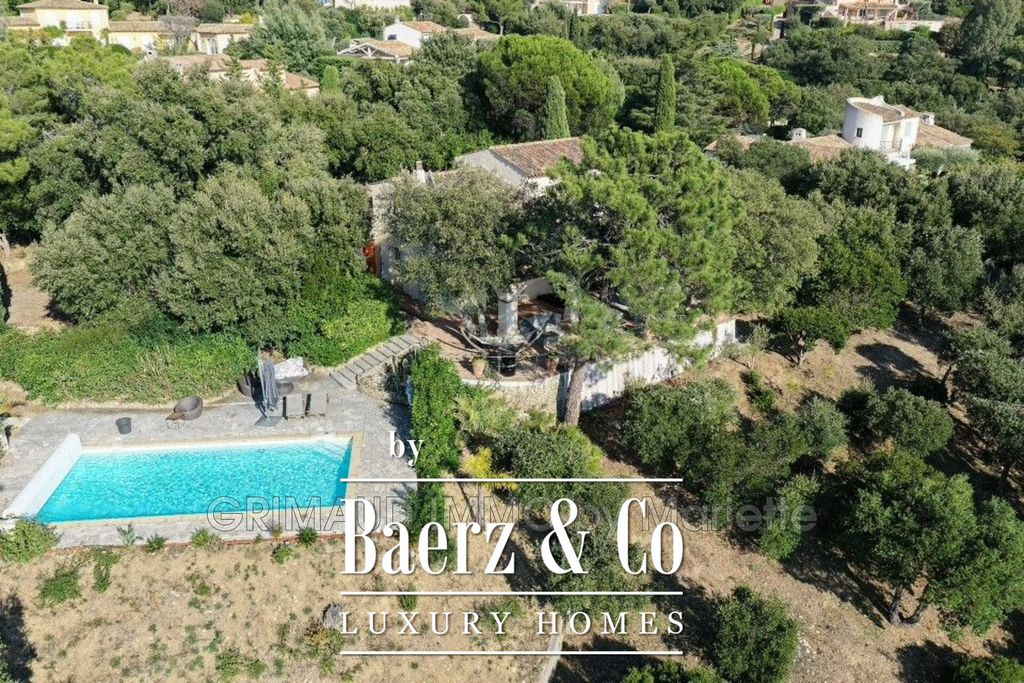 Property photo 2 of 25