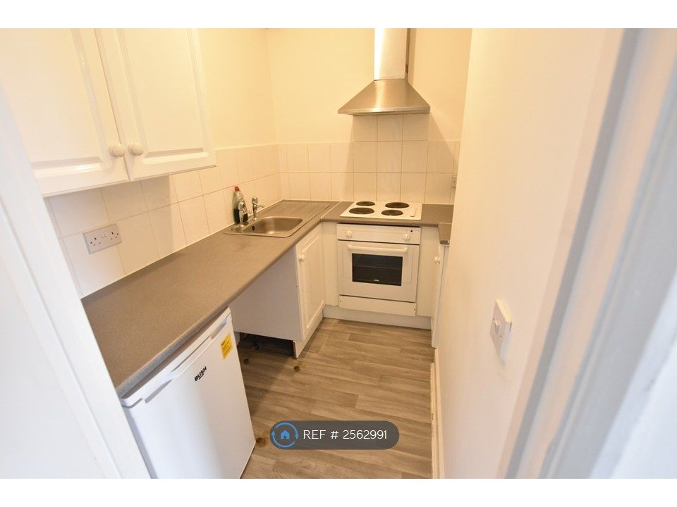 Property photo 2 of 3