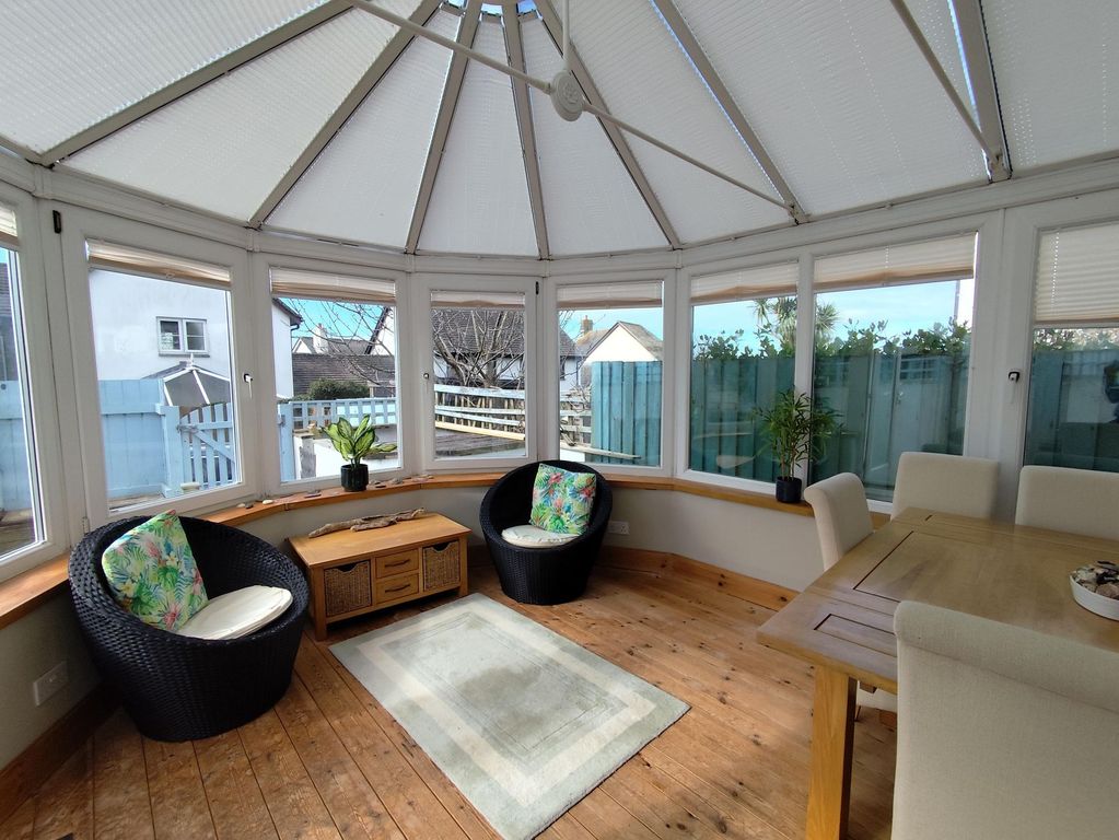 Property photo 2 of 19 Conservatory