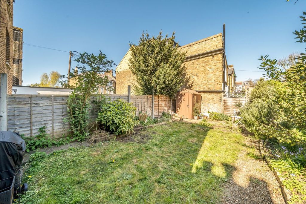 Property photo 2 of 7