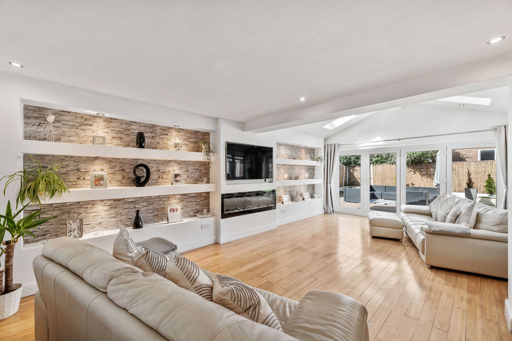 Property photo 2 of 29 Family Room