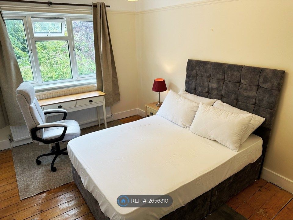 Property photo 2 of 9