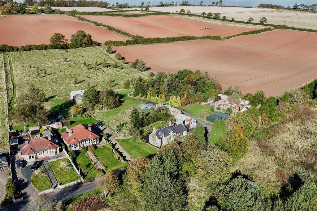 Property photo 3 of 32 The_Moat-04.Jpg