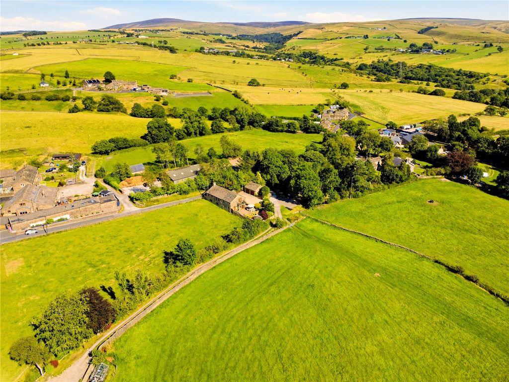 Property photo 3 of 65 Drone
