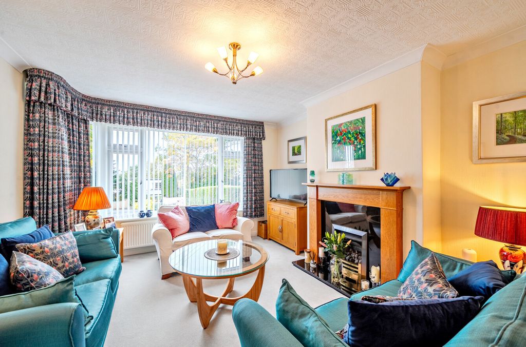 Property photo 2 of 20 1371922-5-68Fb701...