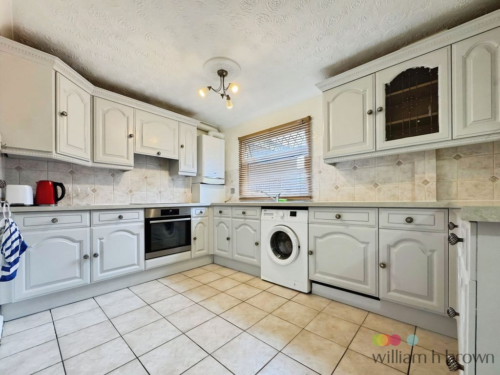 Property photo 2 of 16 Image