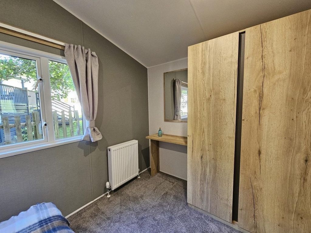 Property photo 3 of 3