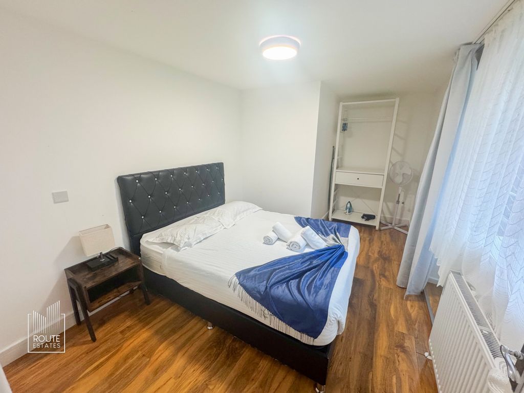 Property photo 3 of 8 Photo 2