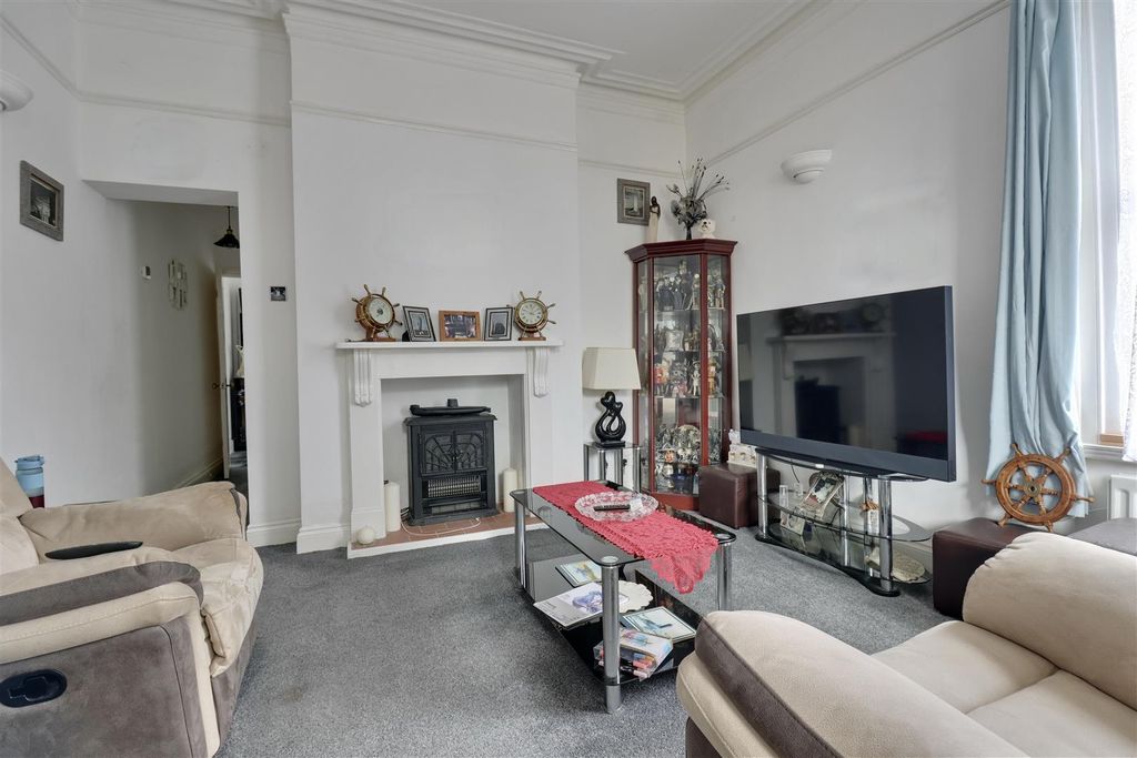 Property photo 2 of 8 Living Room