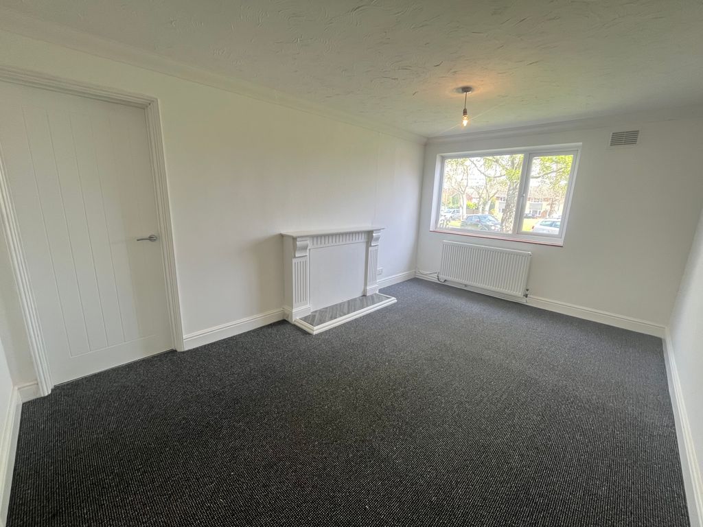 Property photo 2 of 8 Living Room