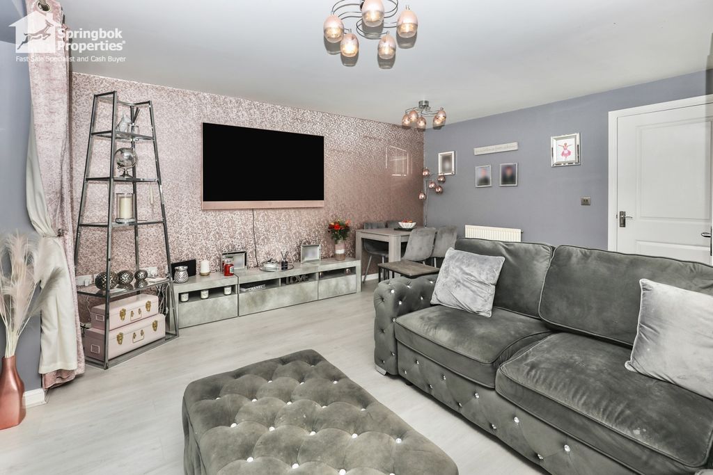 Property photo 3 of 12 Image 3