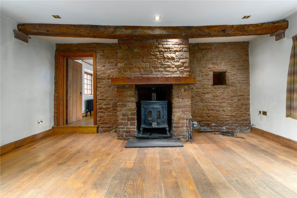 Property photo 3 of 13 Reception Room