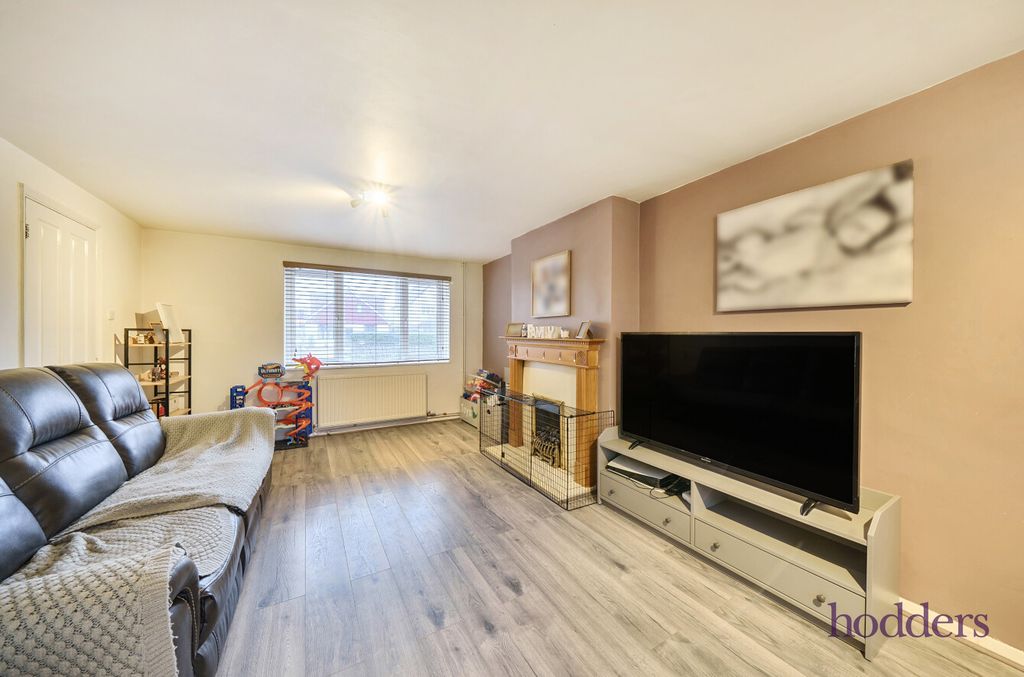 Property photo 2 of 18 7ee59057-6d68-400...