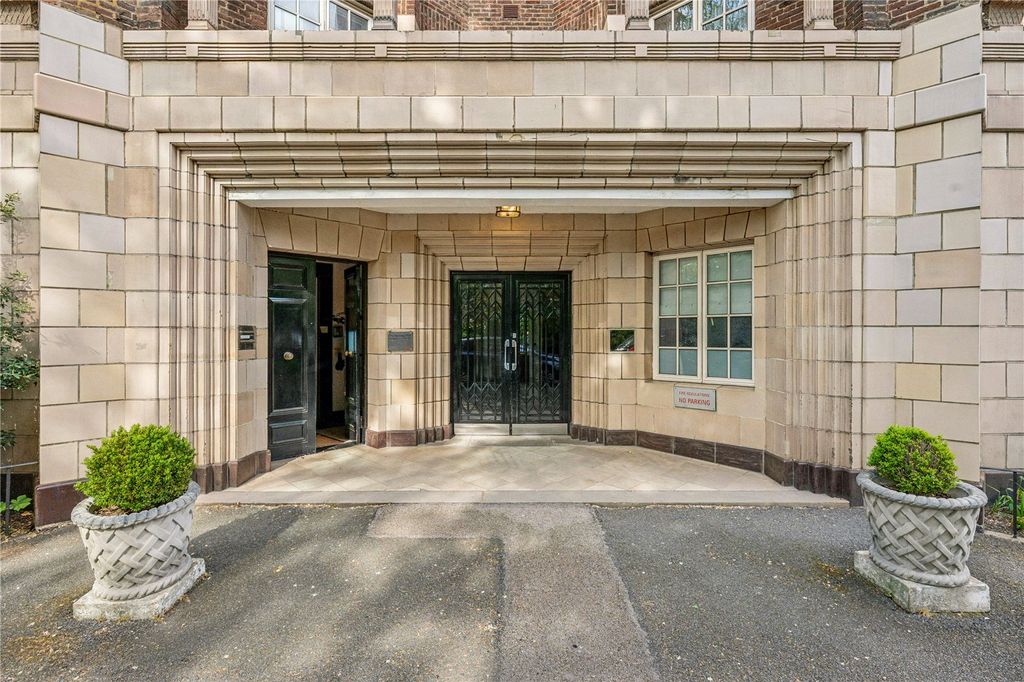 Property photo 2 of 16 Exterior