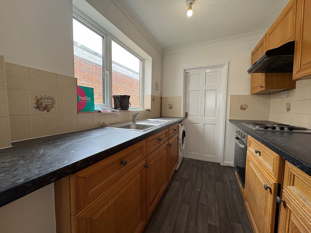 Property photo 2 of 6 23 Leyton Kitchen